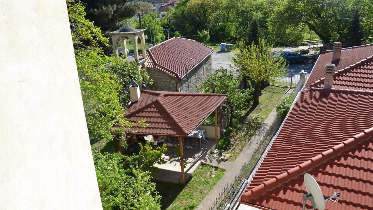 Photo of Others in Gravia