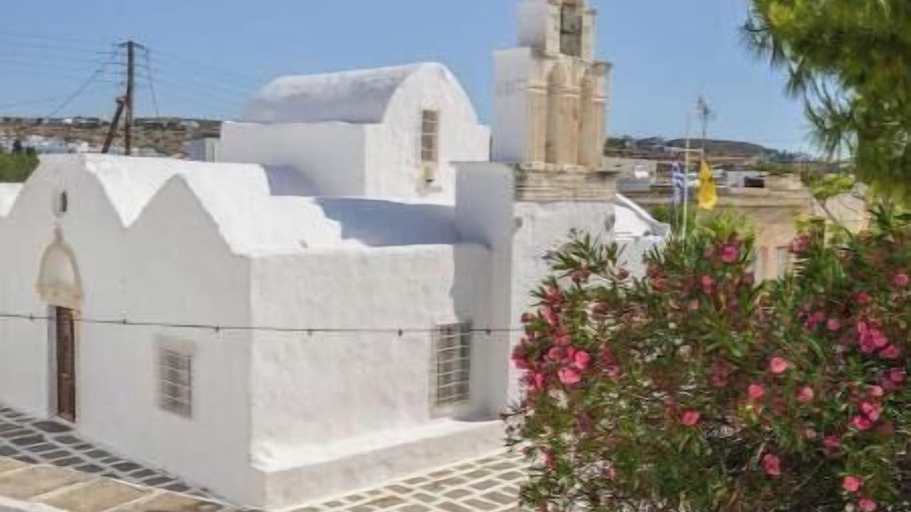 Photo of Outdoor in Adamas