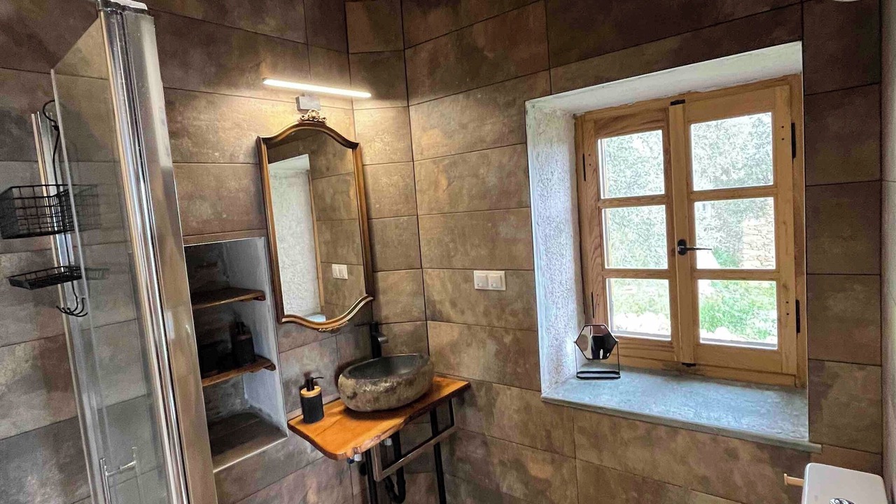 Photo of Bathroom in Kala Nera