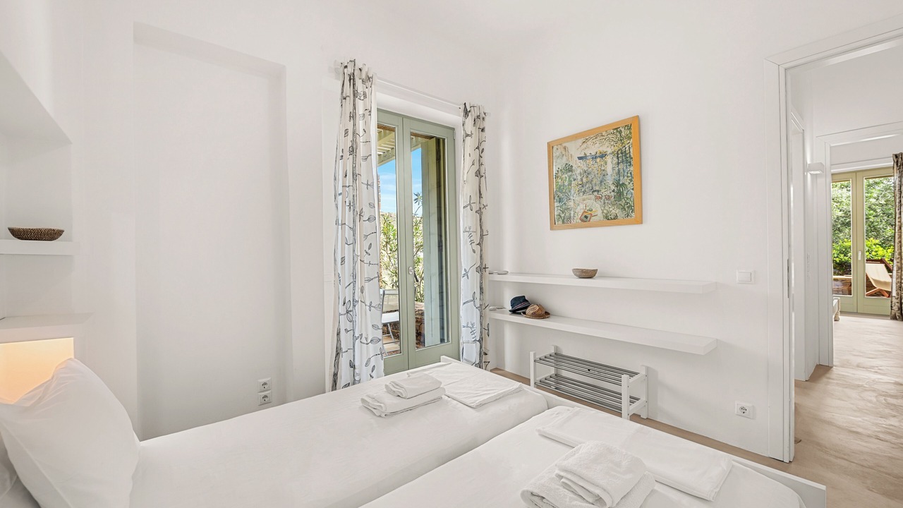 Photo of Bedroom in Exomvourgo