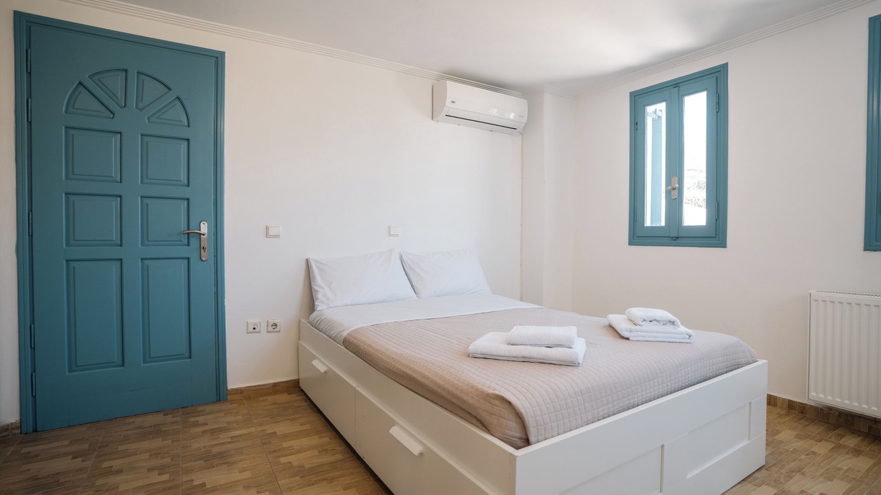 Photo of Bedroom in Santorini