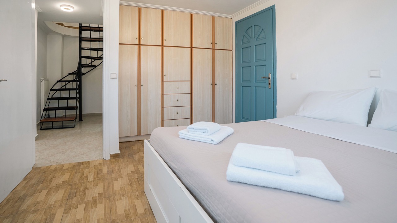 Photo of Bedroom in Santorini