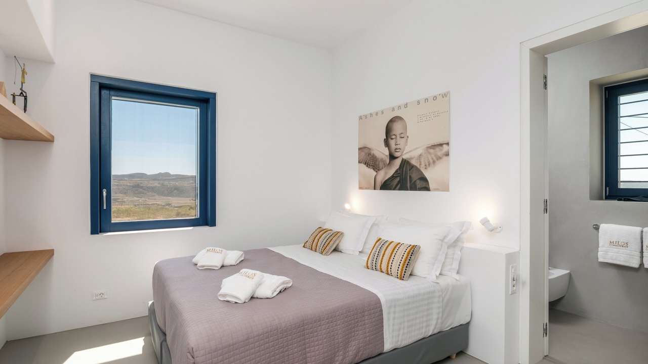 Photo of Bedroom in Milos