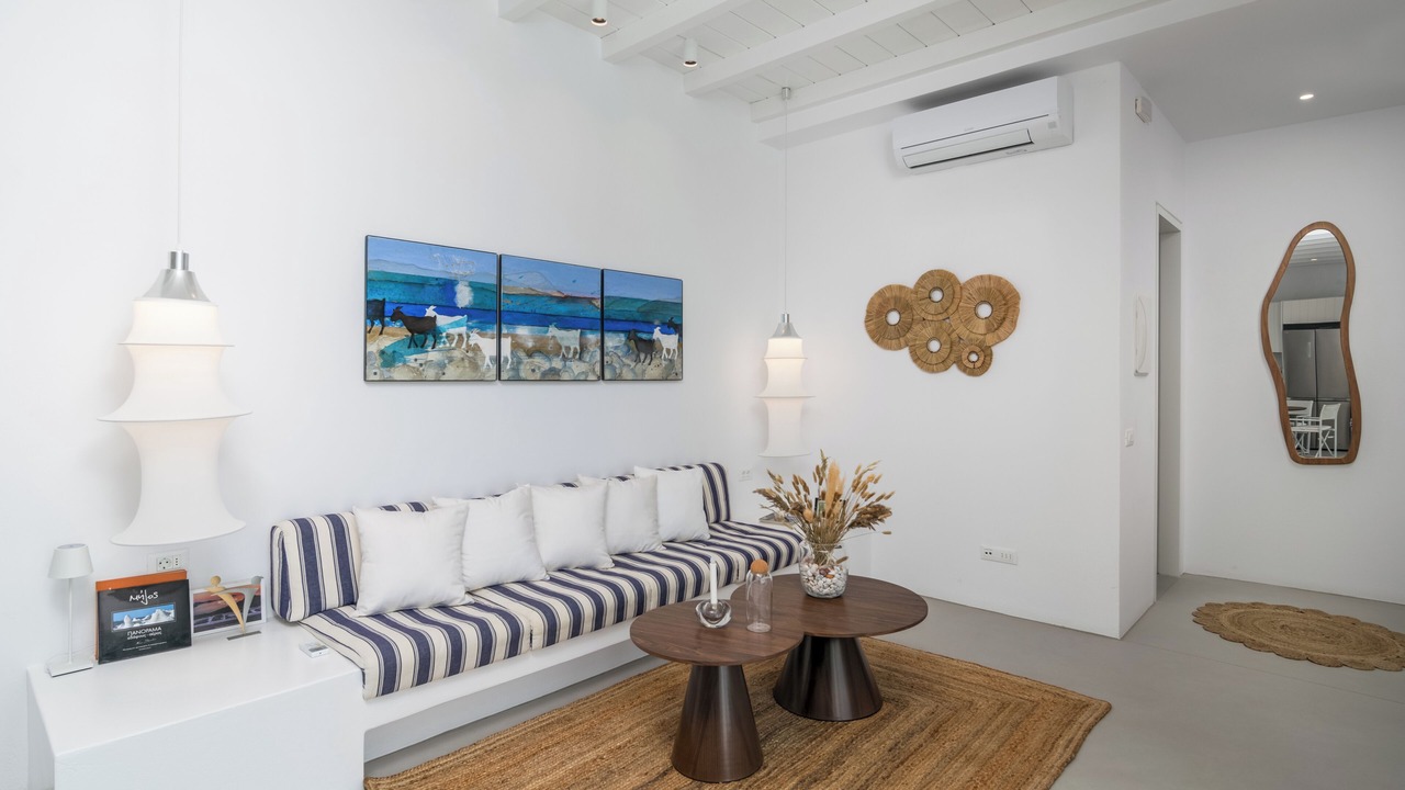 Photo of Livingroom in Milos