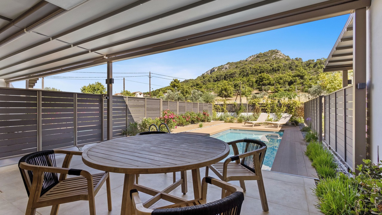 Photo of Patio Balcony in Corinth