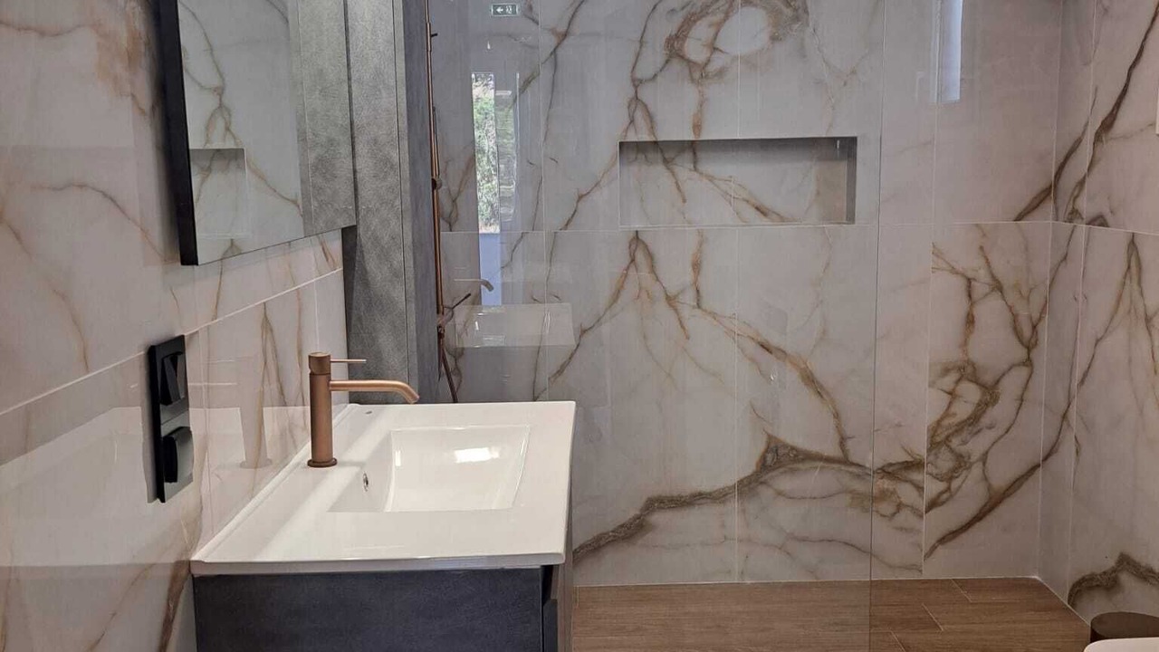 Photo of Bathroom in Vromolithos