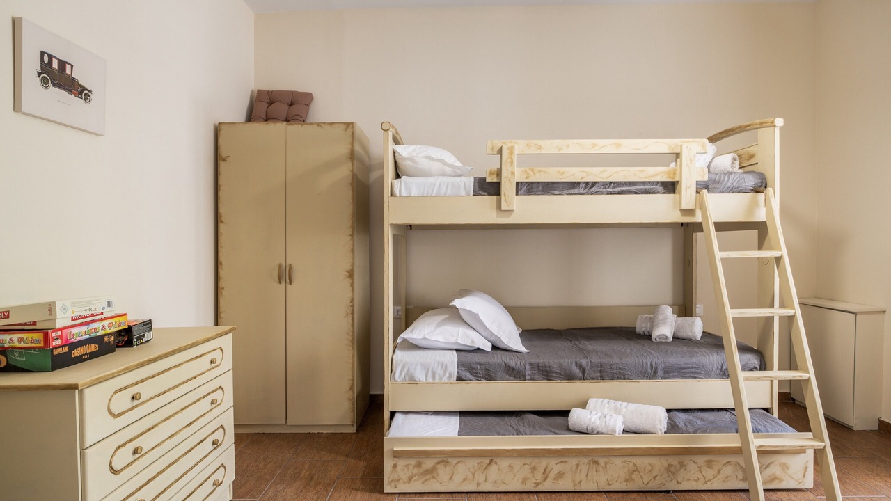 Photo of Bedroom in Aigio