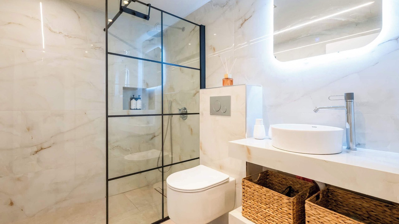 Photo of Bathroom in Kalamata Marina