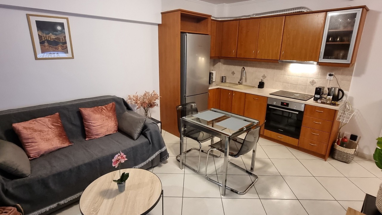 Photo of Livingroom in Keratsini-Drapetsona