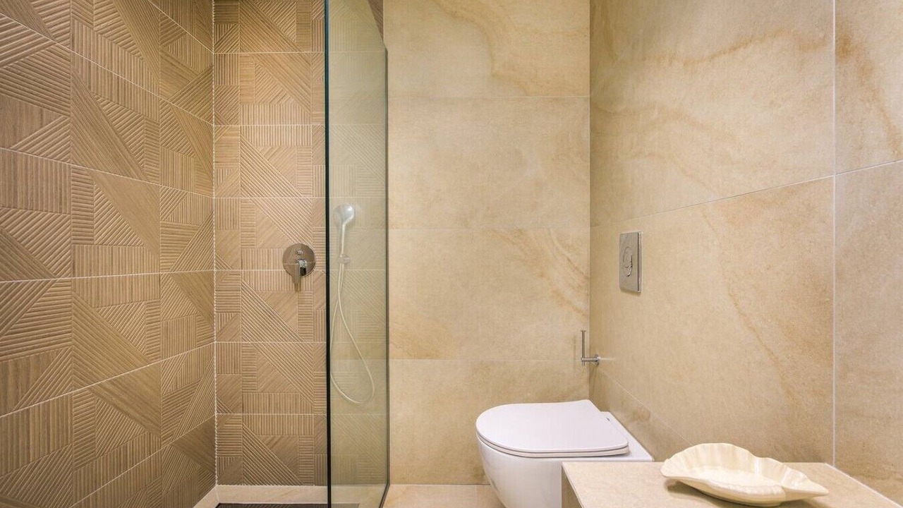 Photo of Bathroom in Lambi