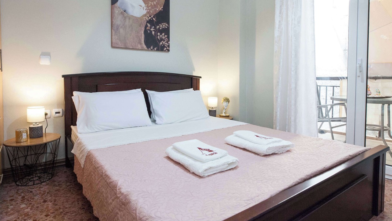 Photo of Bedroom in Keratsini-Drapetsona