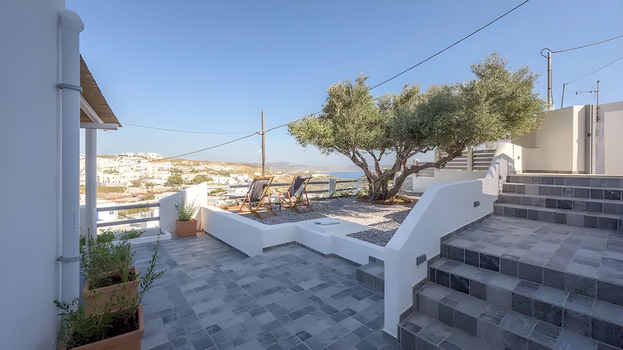 Photo of Patio Balcony in Tripiti