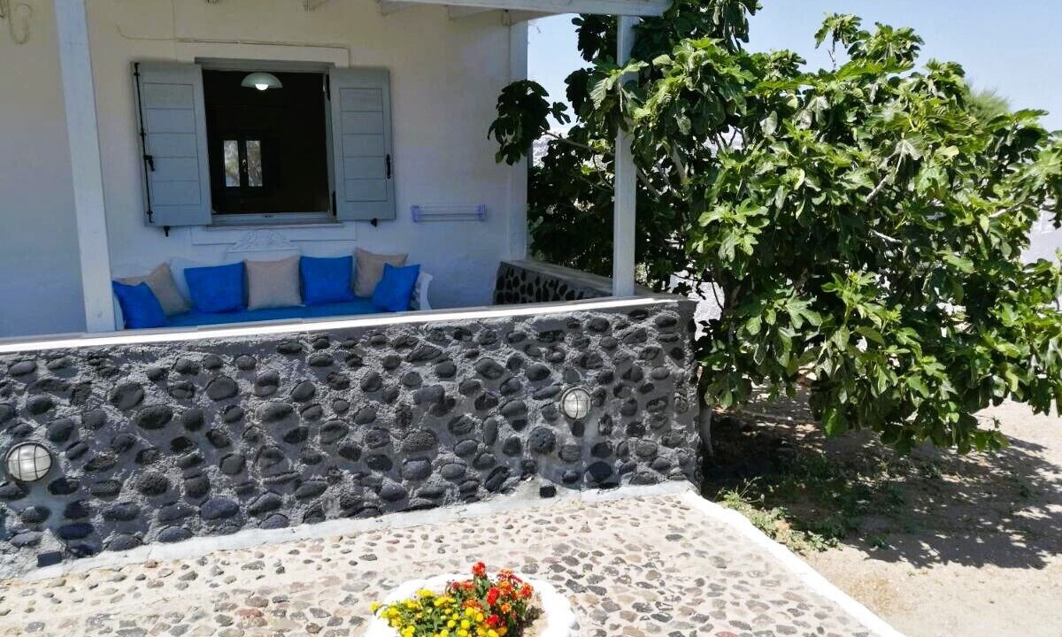 Photo of Others in Fira