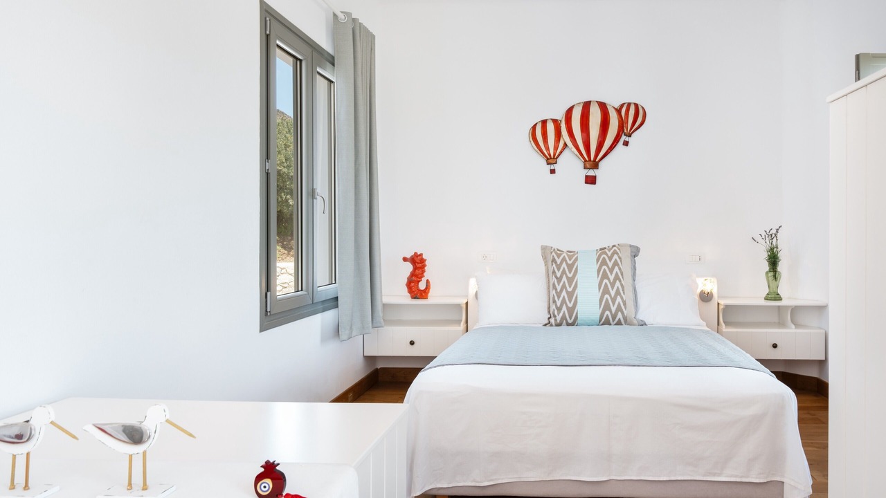 Photo of Bedroom in Milos