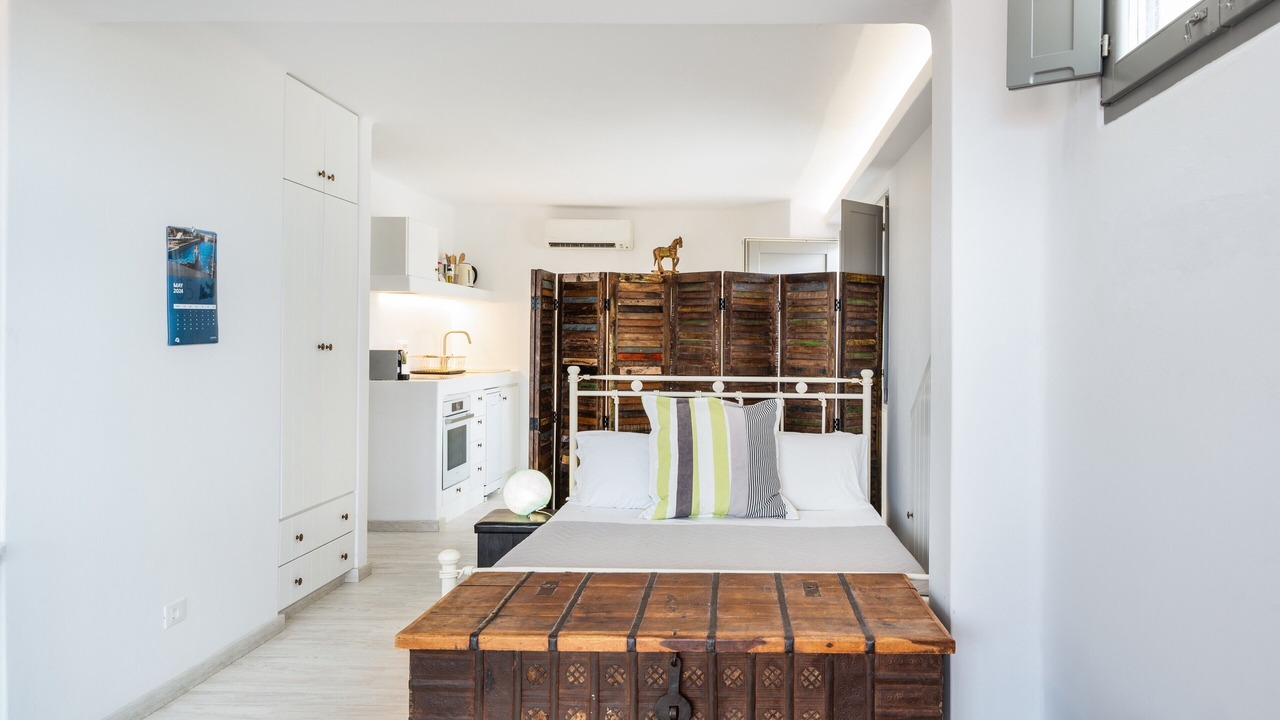 Photo of Bedroom in Milos