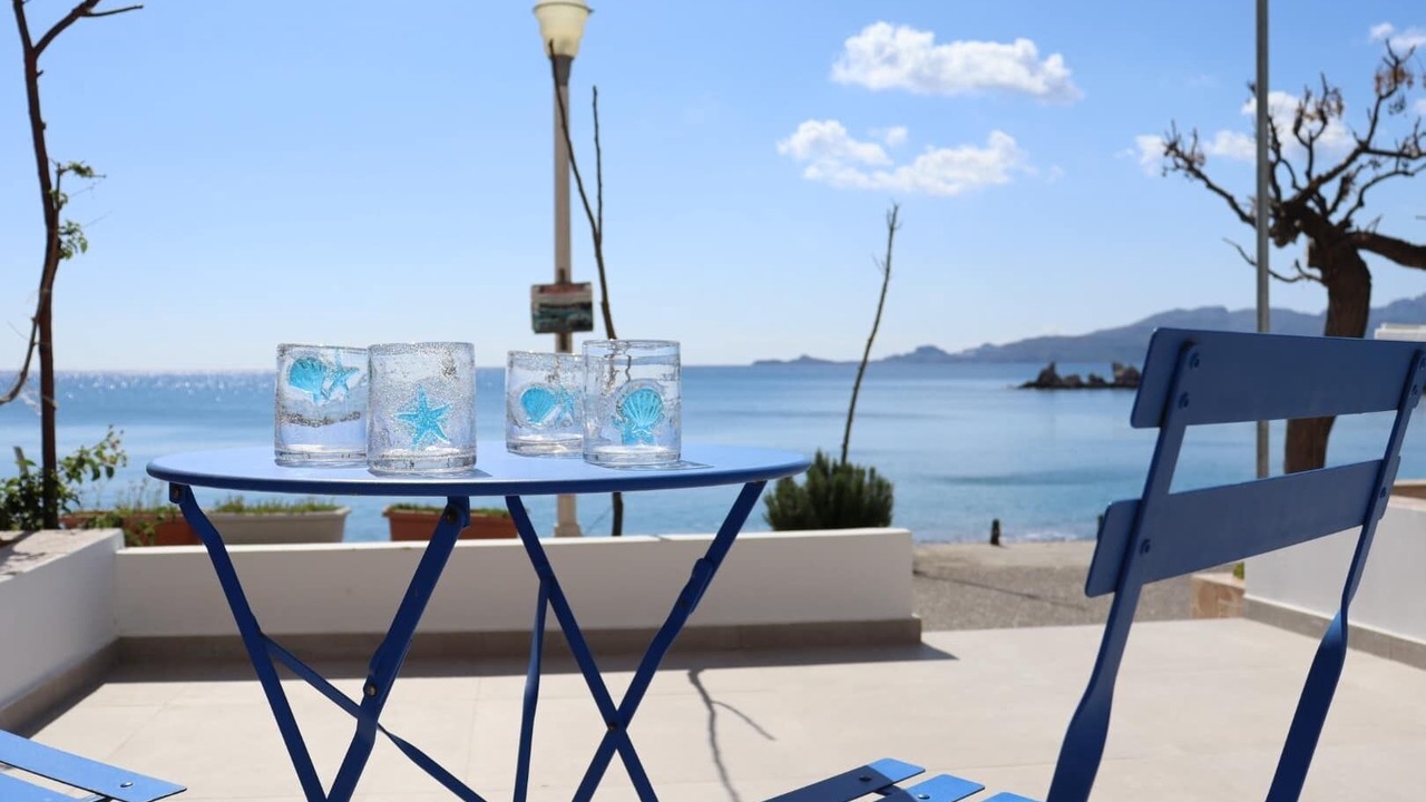 Photo of Patio Balcony in Haraki