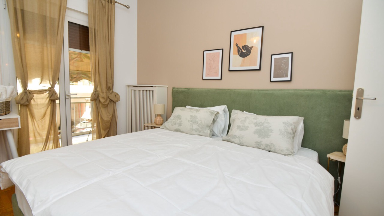 Photo of Bedroom in Neos Kosmos