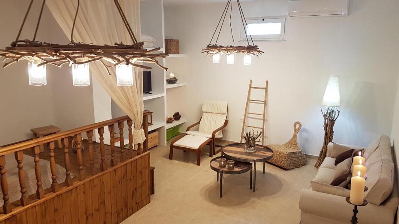 Photo of Livingroom in Lahania