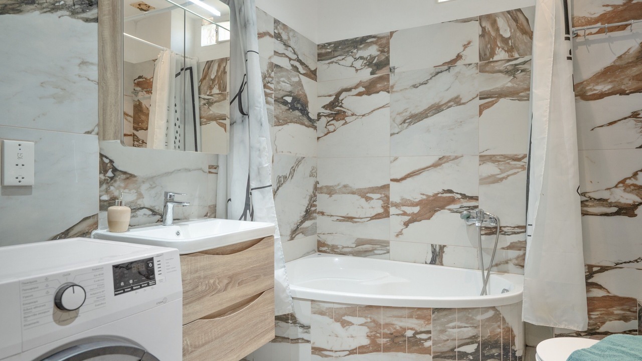 Photo of Bathroom in Kanali