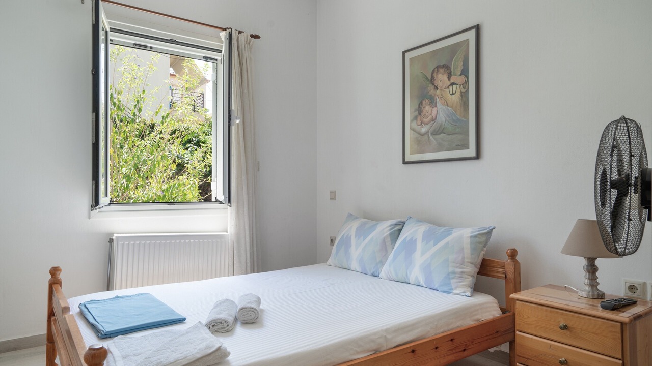 Photo of Bedroom in Kanali