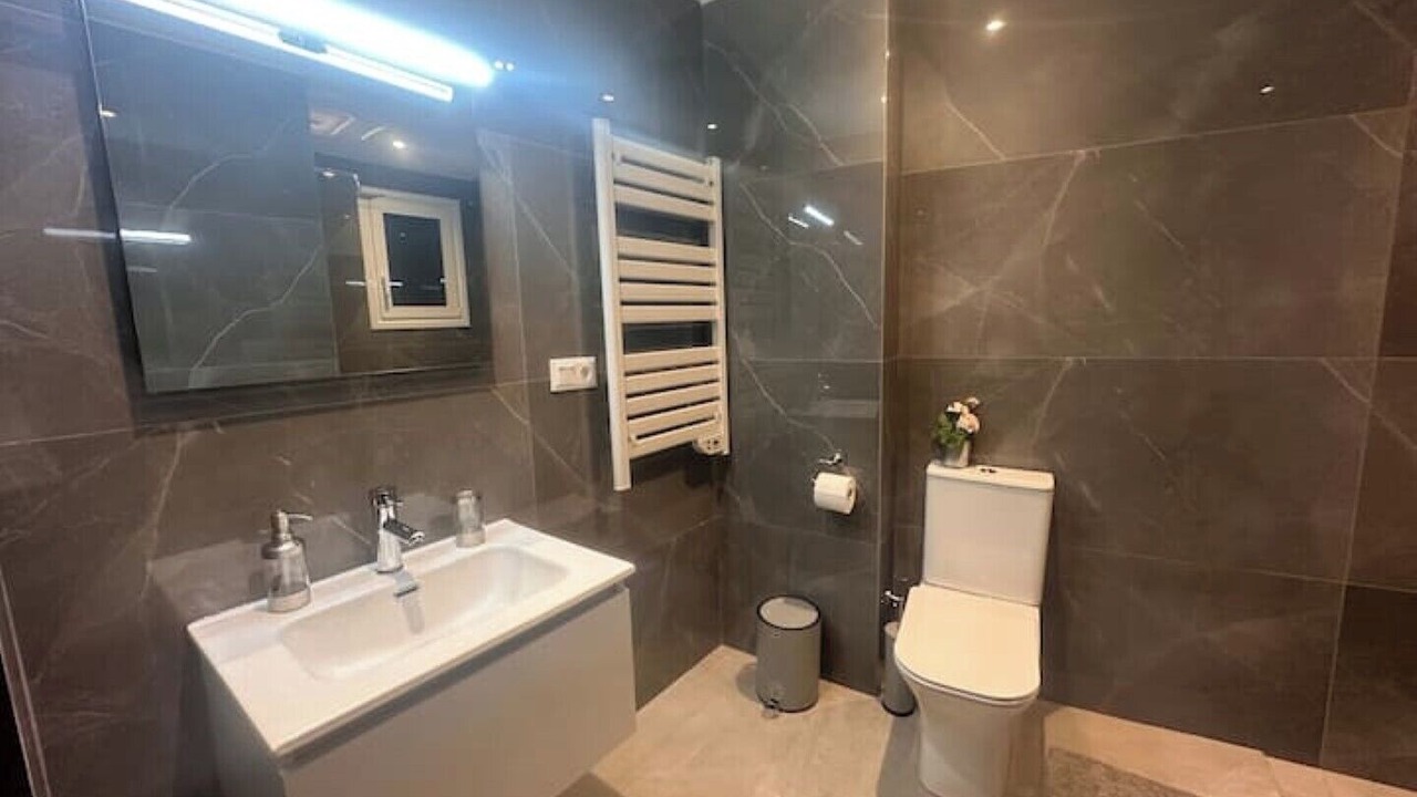 Photo of Bathroom in Plaka