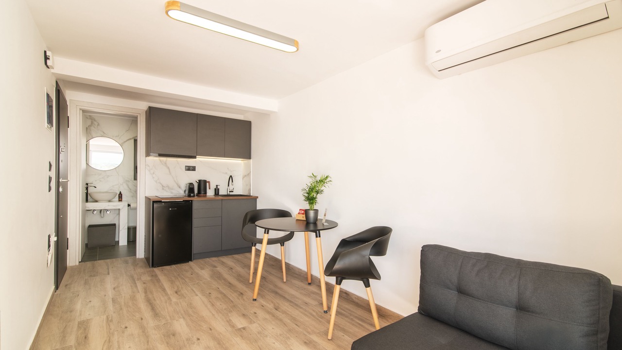 Photo of Livingroom in Psirri