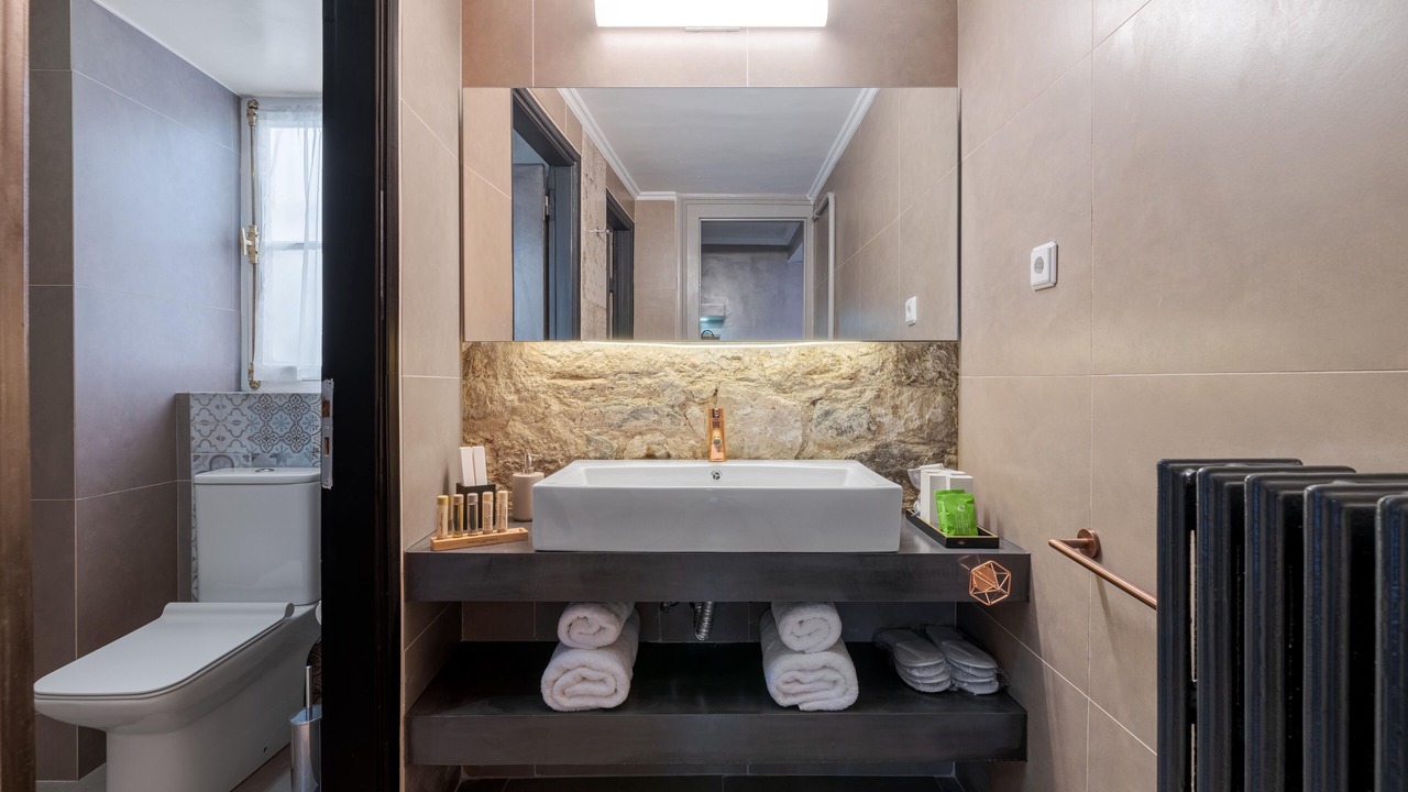 Photo of Bathroom in Plaka