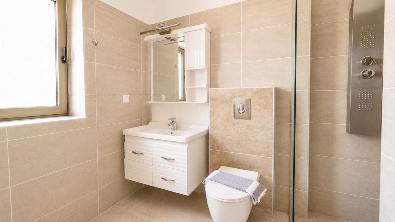 Photo of Bathroom in Lefktron