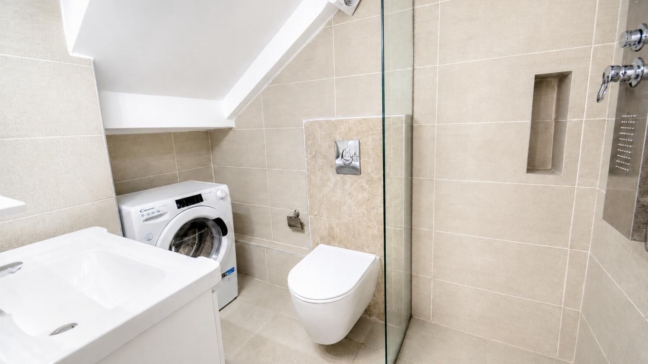 Photo of Bathroom in Lefktron