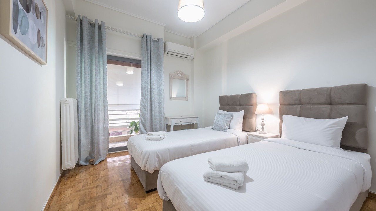 Photo of Bedroom in Metaxourgio
