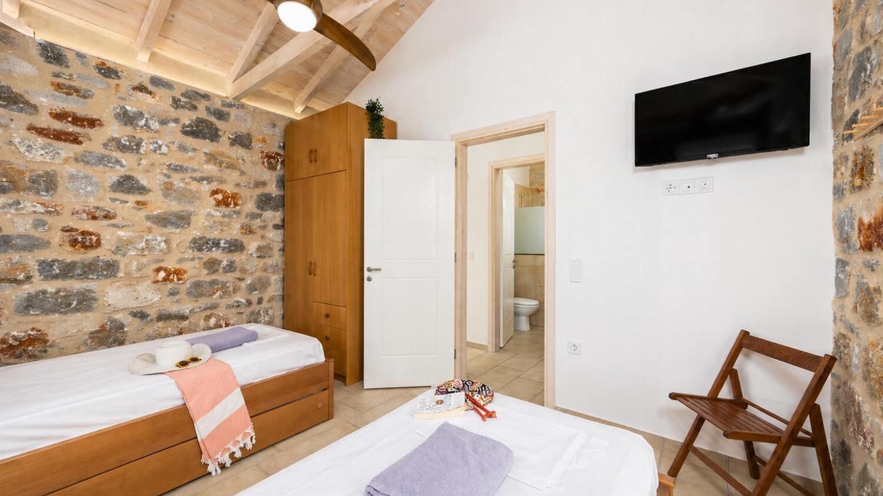 Photo of Bedroom in Lefktron