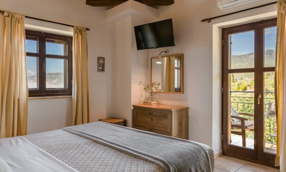 Photo of Bedroom in Kardamyli