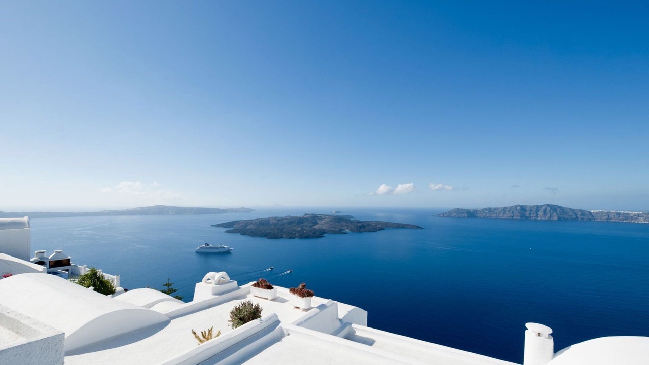 Photo of Others in Fira