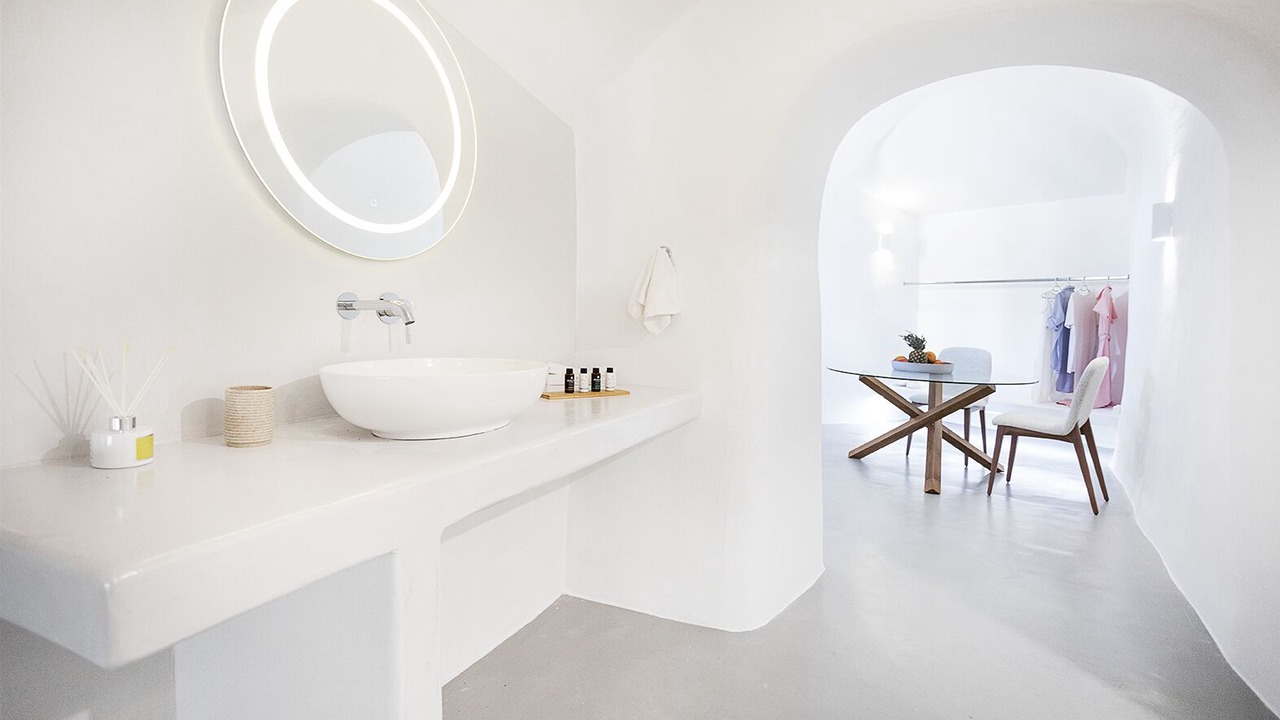 Photo of Bathroom in Fira