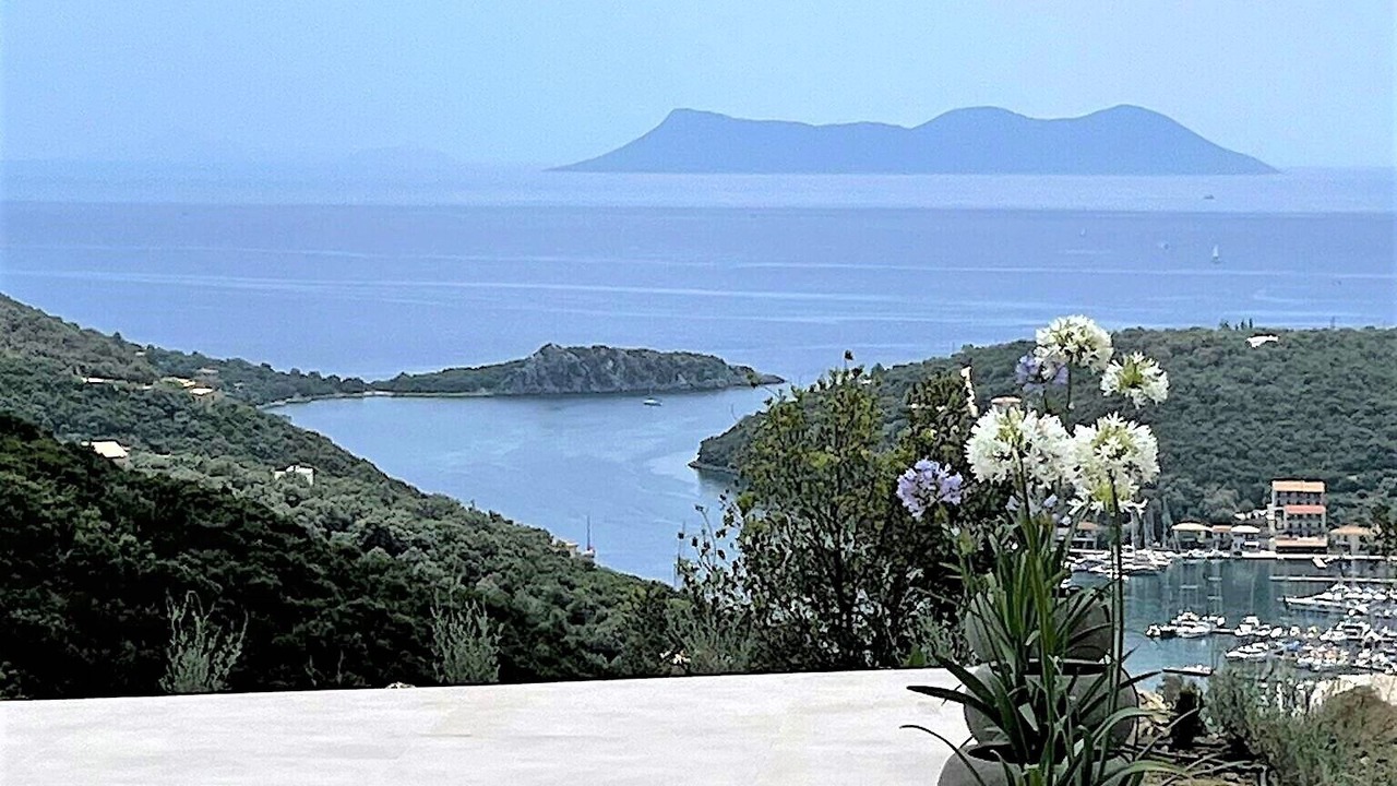 Photo of Outdoor in Evgiros