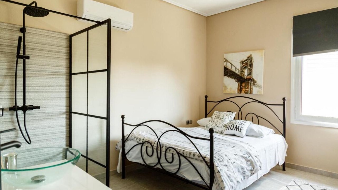 Photo of Bedroom in Nea Tirintha