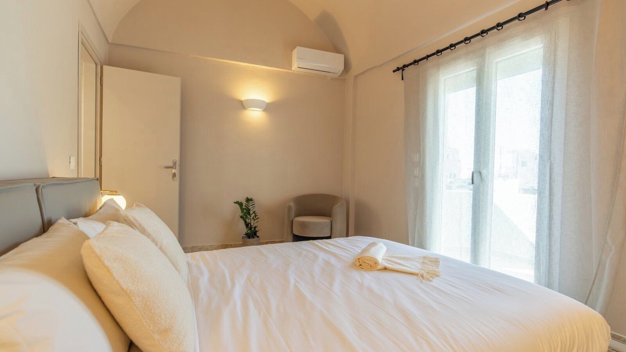 Photo of Bedroom in Imerovigli