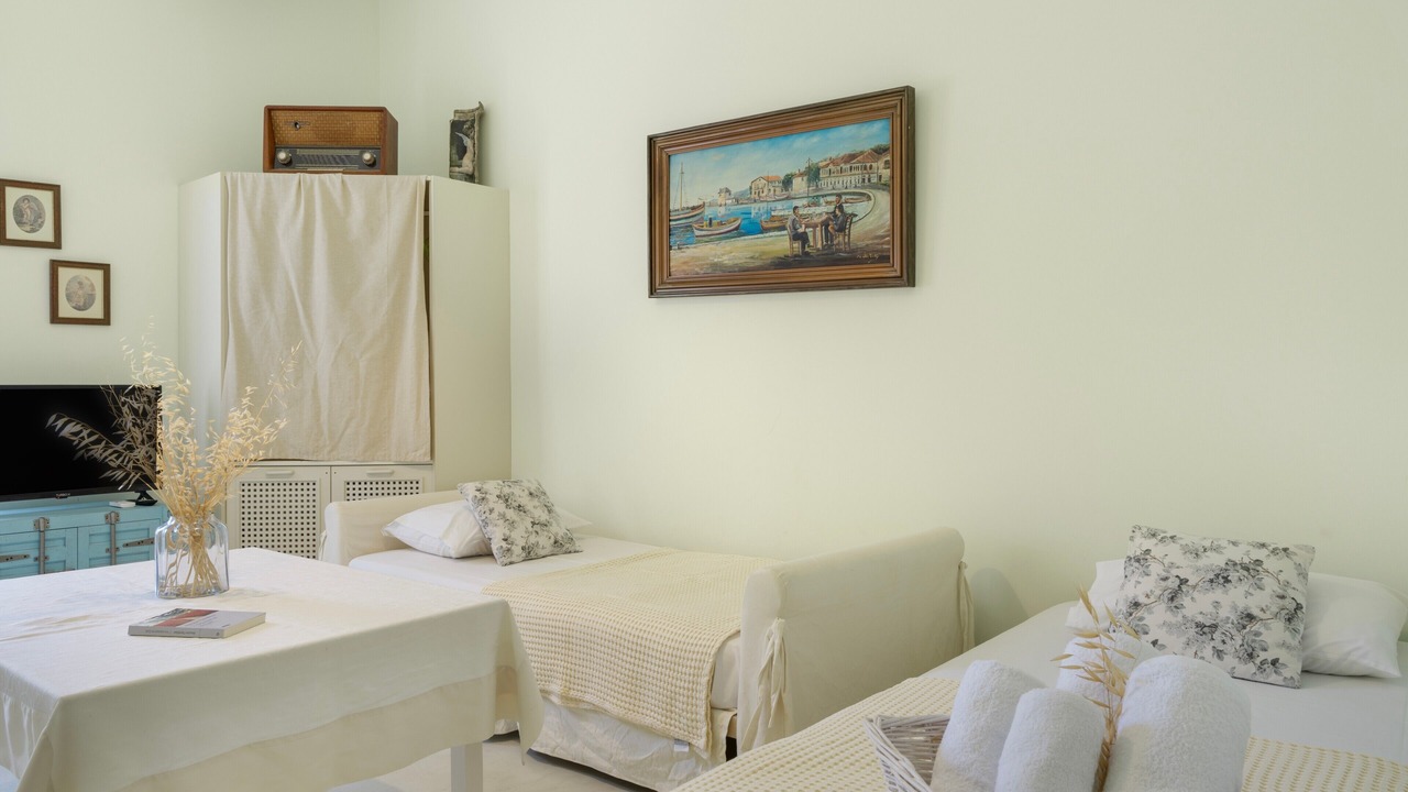 Photo of Bedroom in Psathi