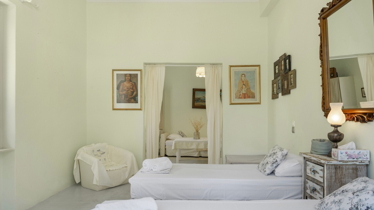 Photo of Bedroom in Psathi