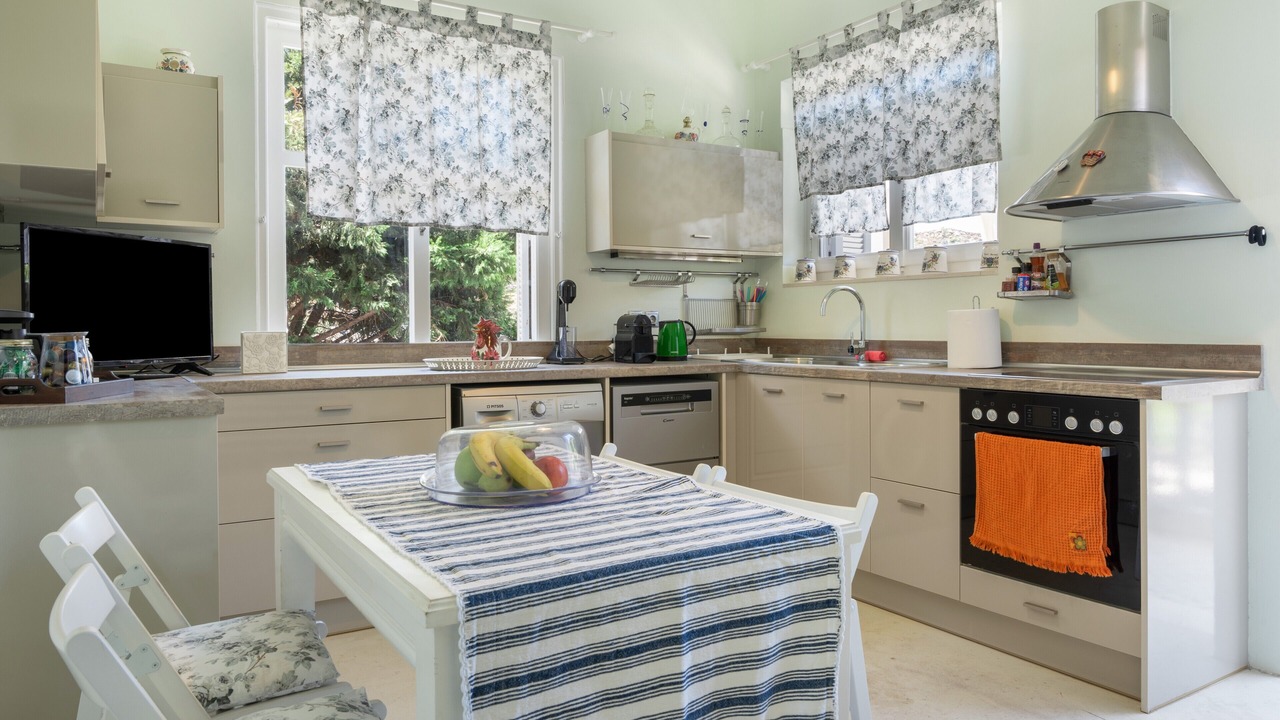 Photo of Kitchen in Psathi