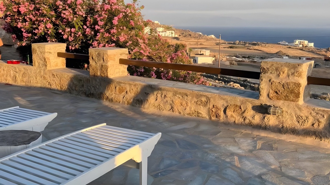 Photo of Outdoor in Plintri