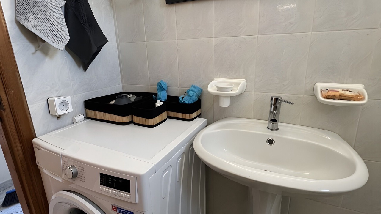 Photo of Bathroom in Plintri