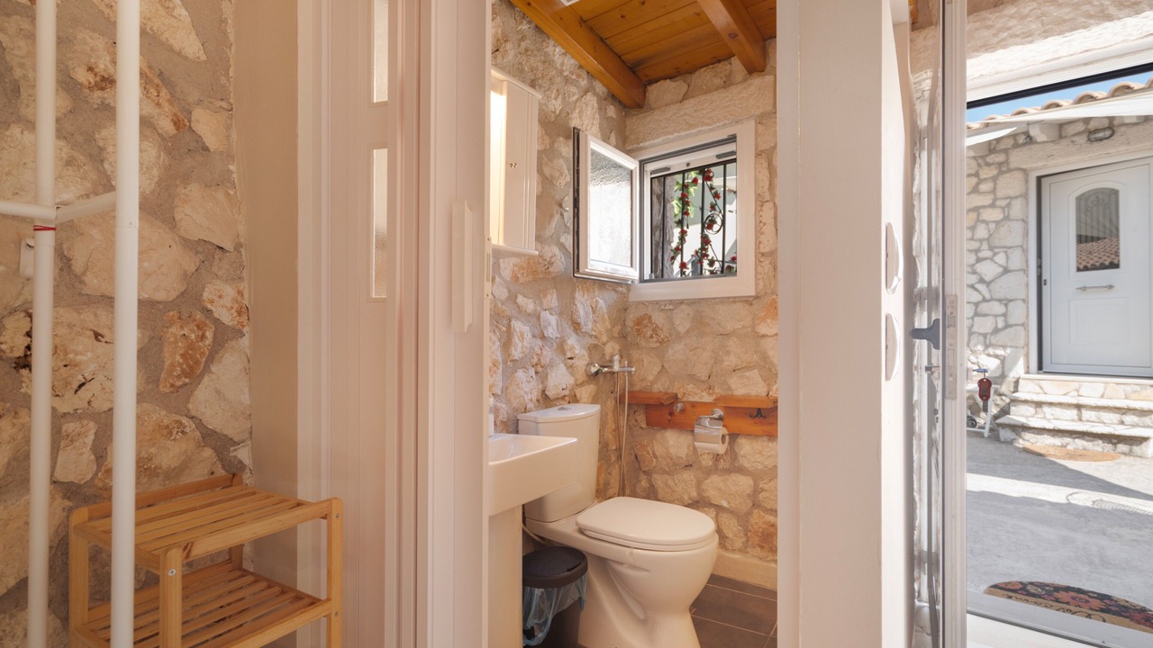 Photo of Bathroom in Fternon