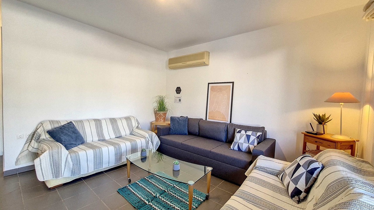 Photo of Livingroom in Plepi