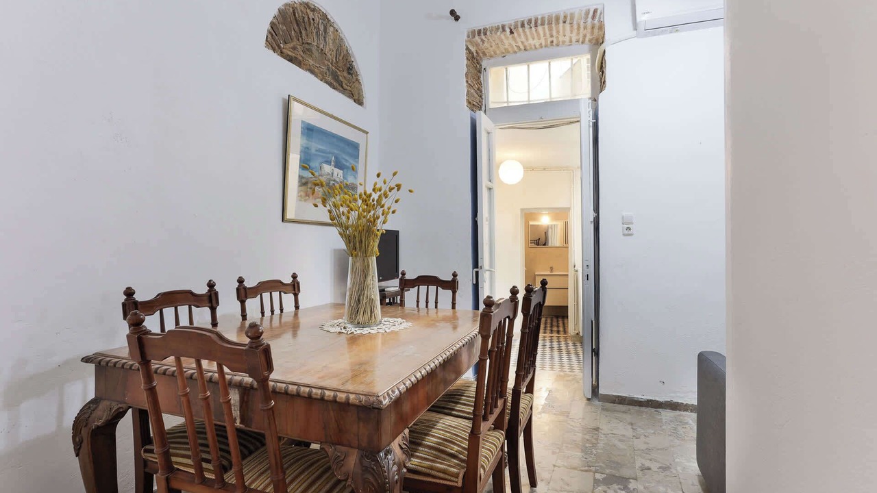 Photo of Livingroom in Ermoupoli