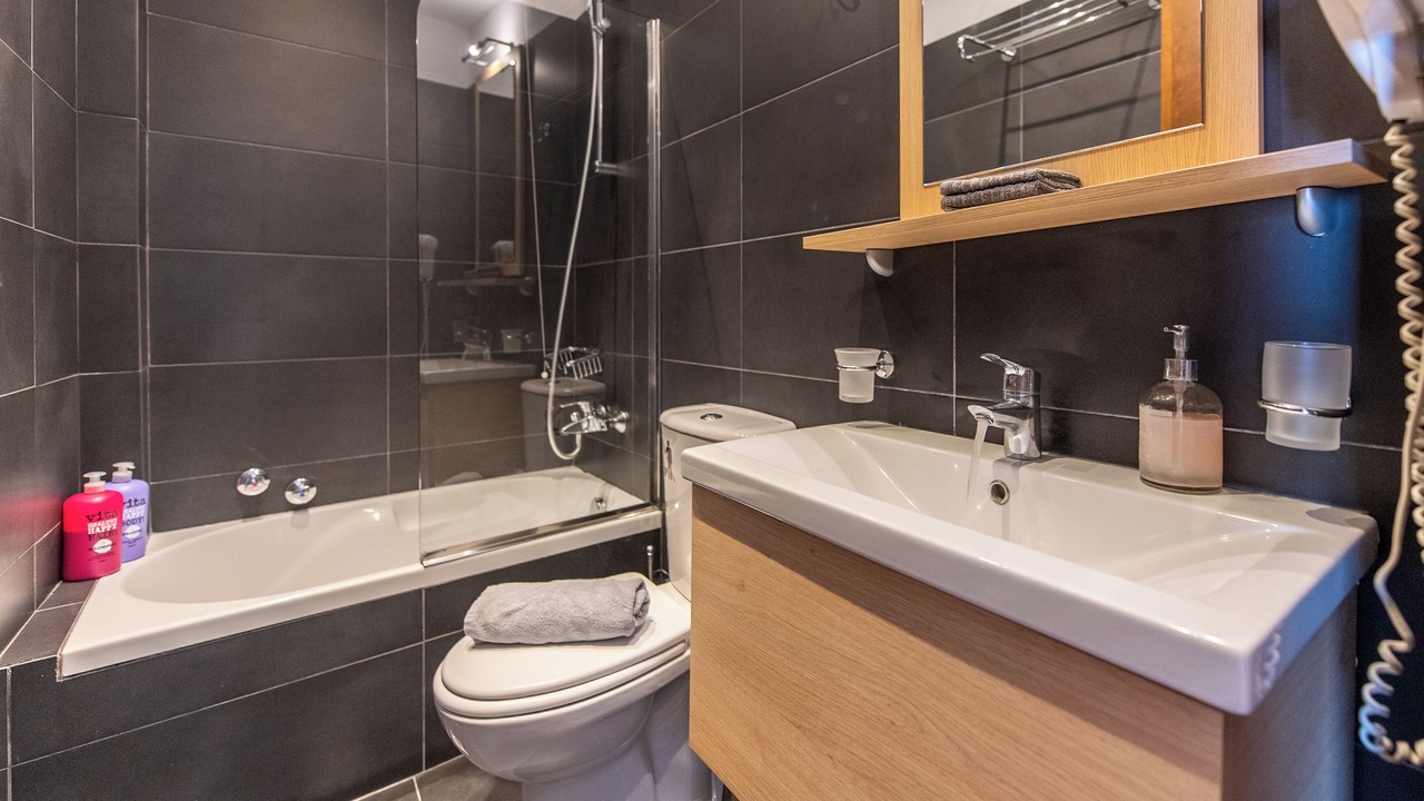 Photo of Bathroom in Katsarou