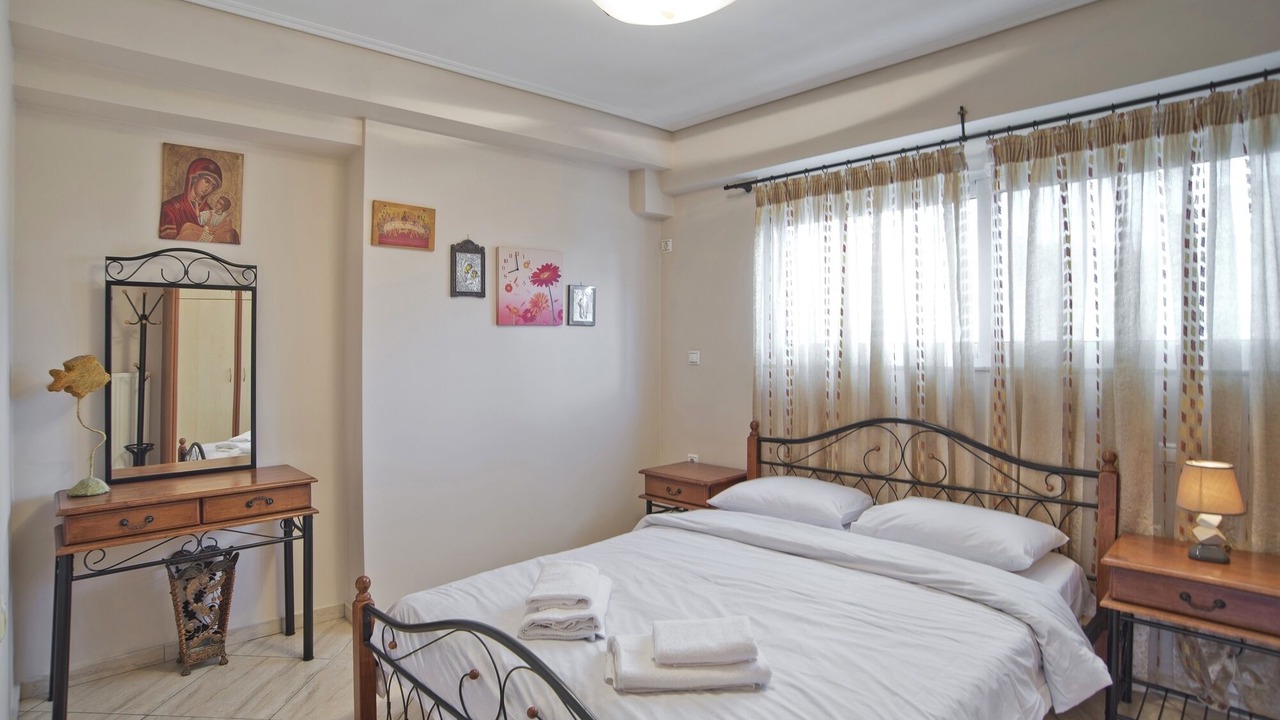 Photo of Bedroom in Moschato-Tavros