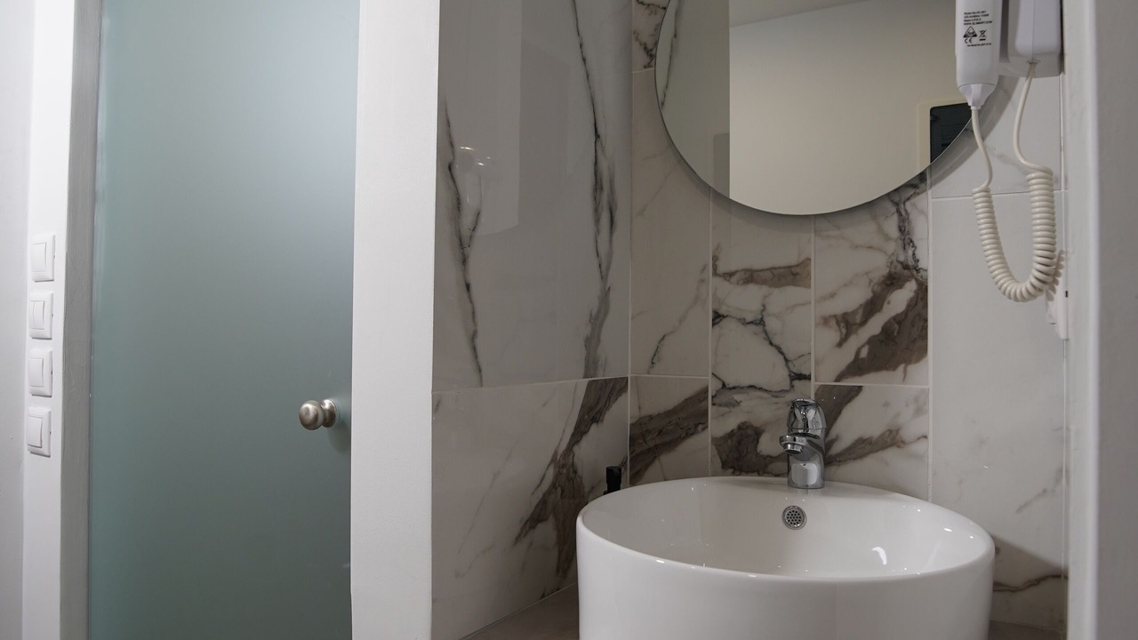 Photo of Bathroom in Omonia