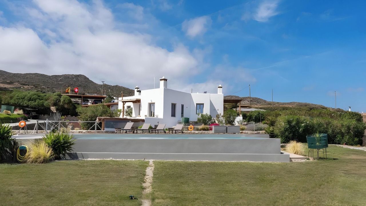 Photo of Outdoor in Milos