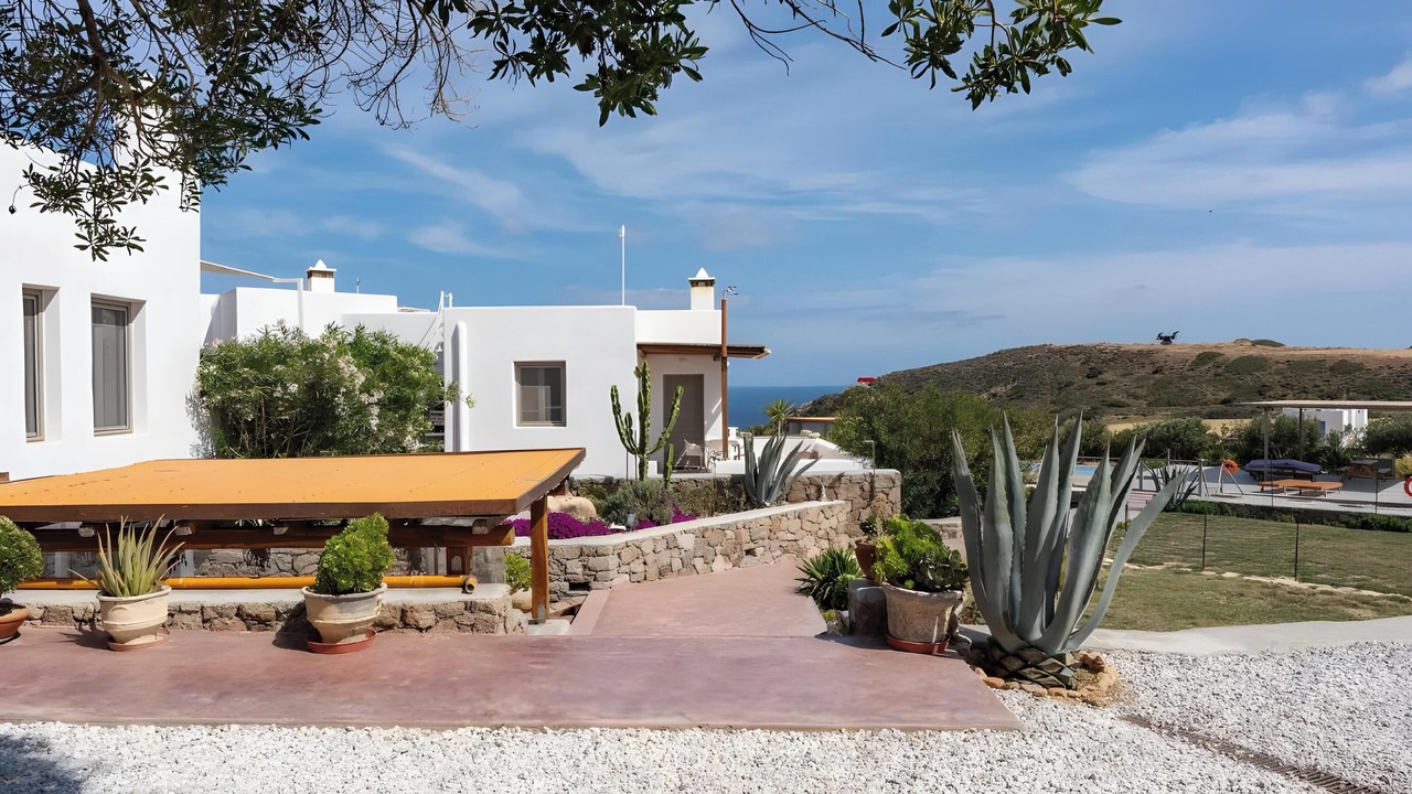 Photo of Outdoor in Milos